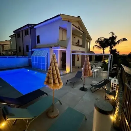Epipoli Charming And Pool سيراكوزا