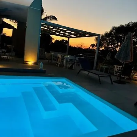 Epipoli Charming And Pool شقة