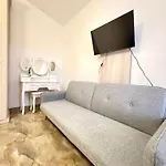Epipoli Charming And Pool Appartement