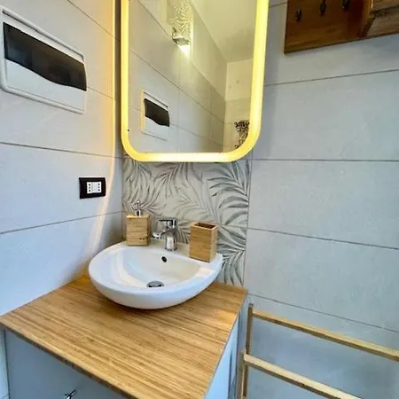 Epipoli Charming And Pool Apartment *