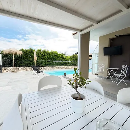Epipoli Charming And Pool * Syracuse