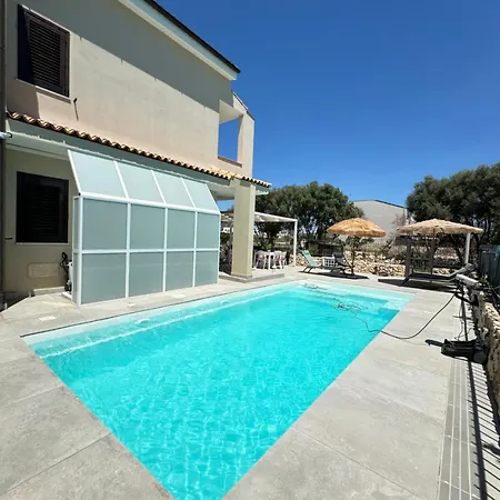 דירה Epipoli Charming And Pool *